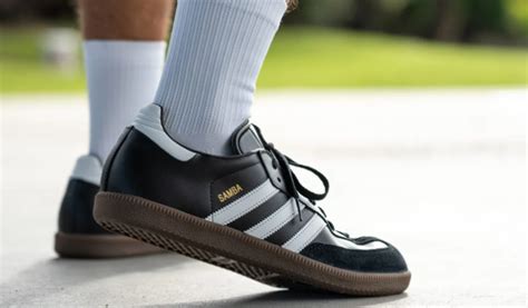 cek sepatu adidas